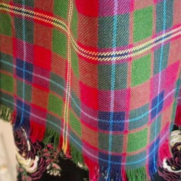 Lochcarron Wool Plaid Scarf - Picture 4 of 5